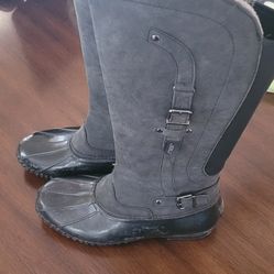 Womens Rain And Winter Boots Sz. 8.5