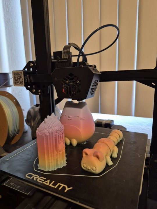 Creality 3D Printer (Spools Included)