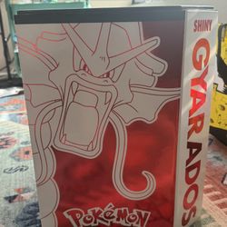 Shiny gyarados Pokémon Worlds Figure