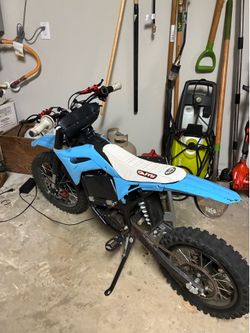 Mototec 60v Dirt Bike, light blue plastics
