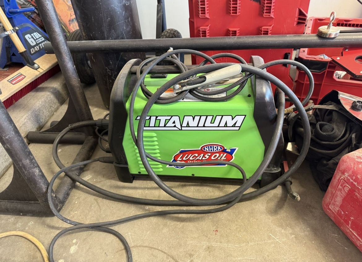 Titanium Welder