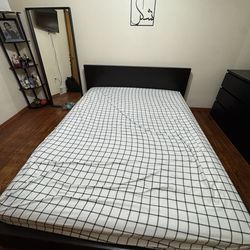 Black Bedroom Set