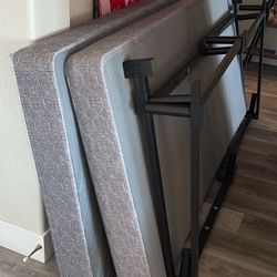 King Bed Frame & Boxspring 
