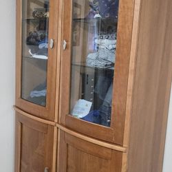 Display Cabinets (2)