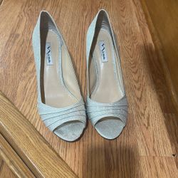 Silver Heels 