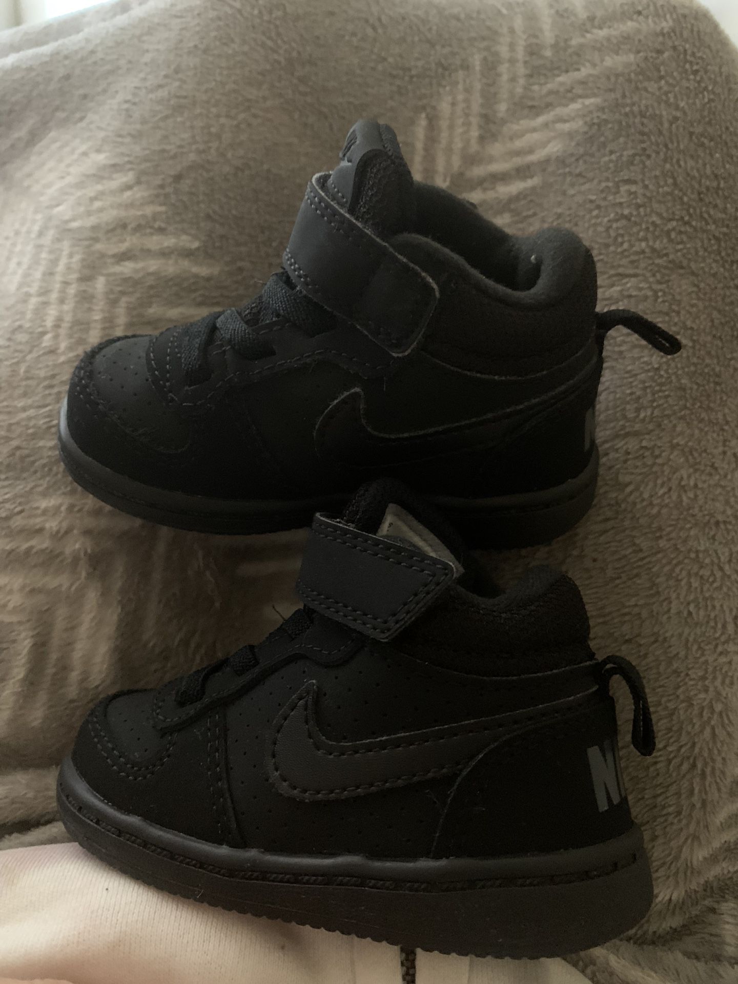 Toddler Nike 5c