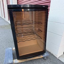 Haier Mini Wine Cooler 