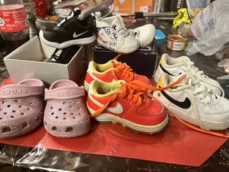 baby cloth and shoes 