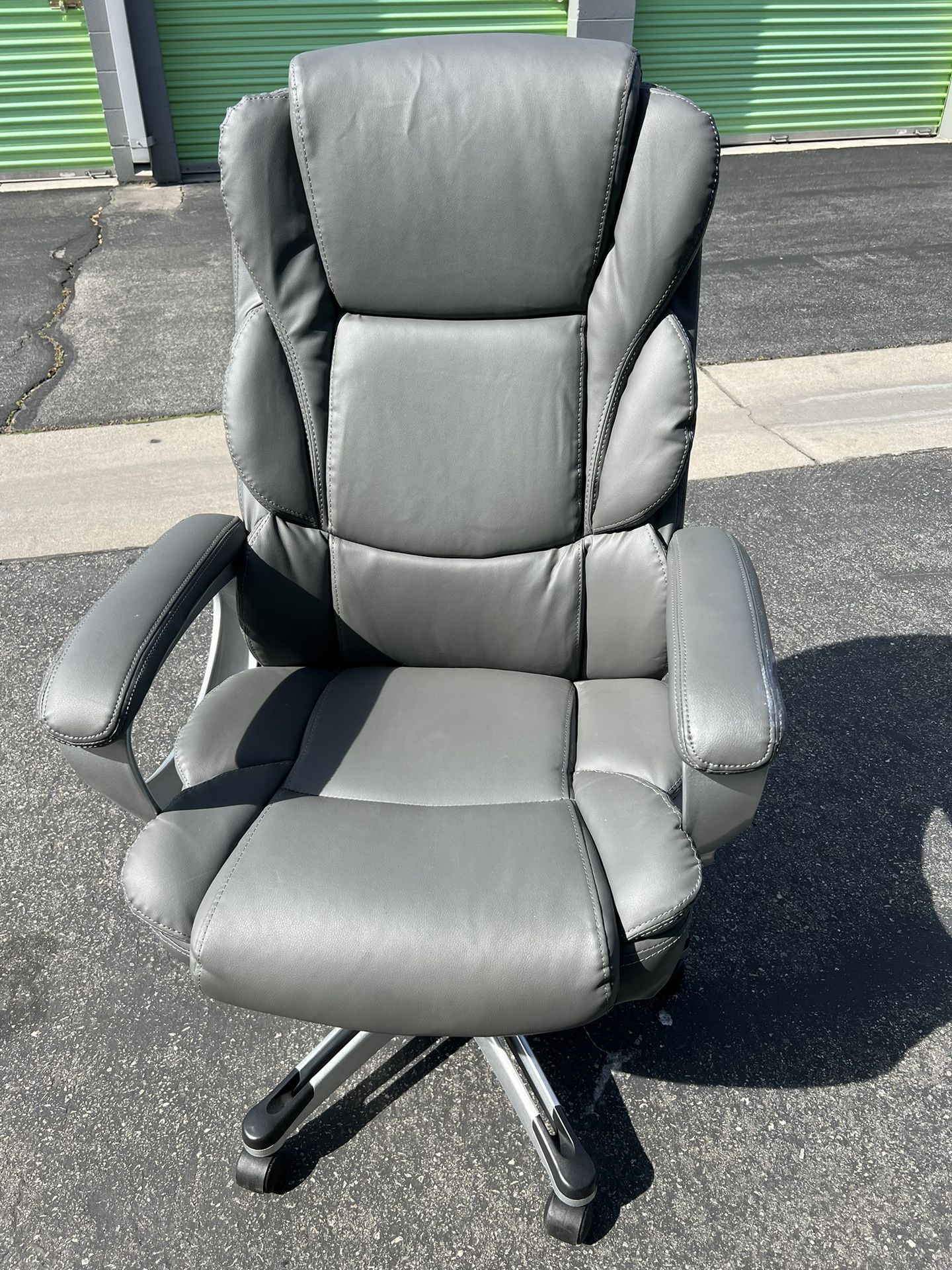 Staples Mcallum Bonded Leather Manager Chairw, Gray (51474)