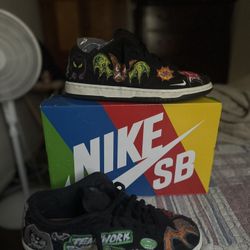 Nike SB DUNK Neck Face 