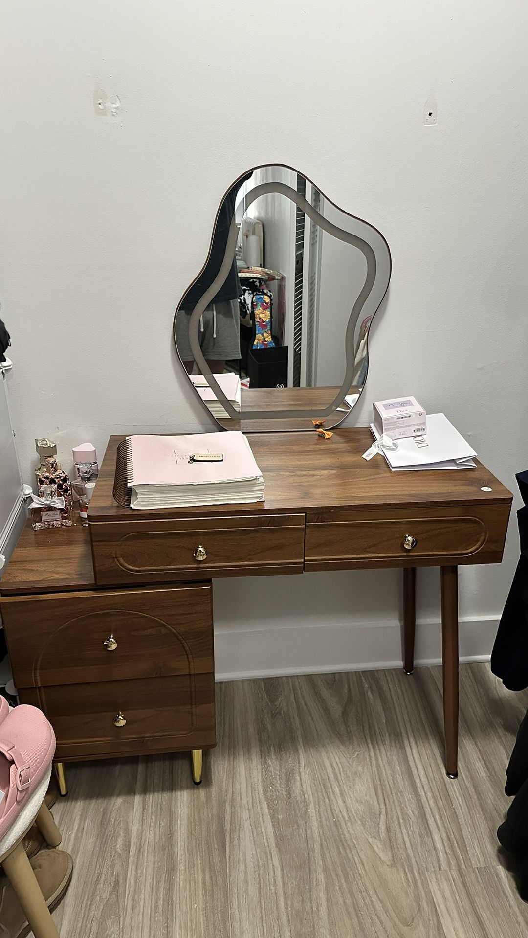 Make Up Vanity Bedroom Vanity