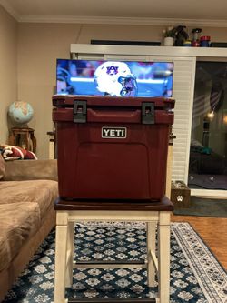 Brand new Yeti Roadie 32 WHEELED COOLER Original price $375