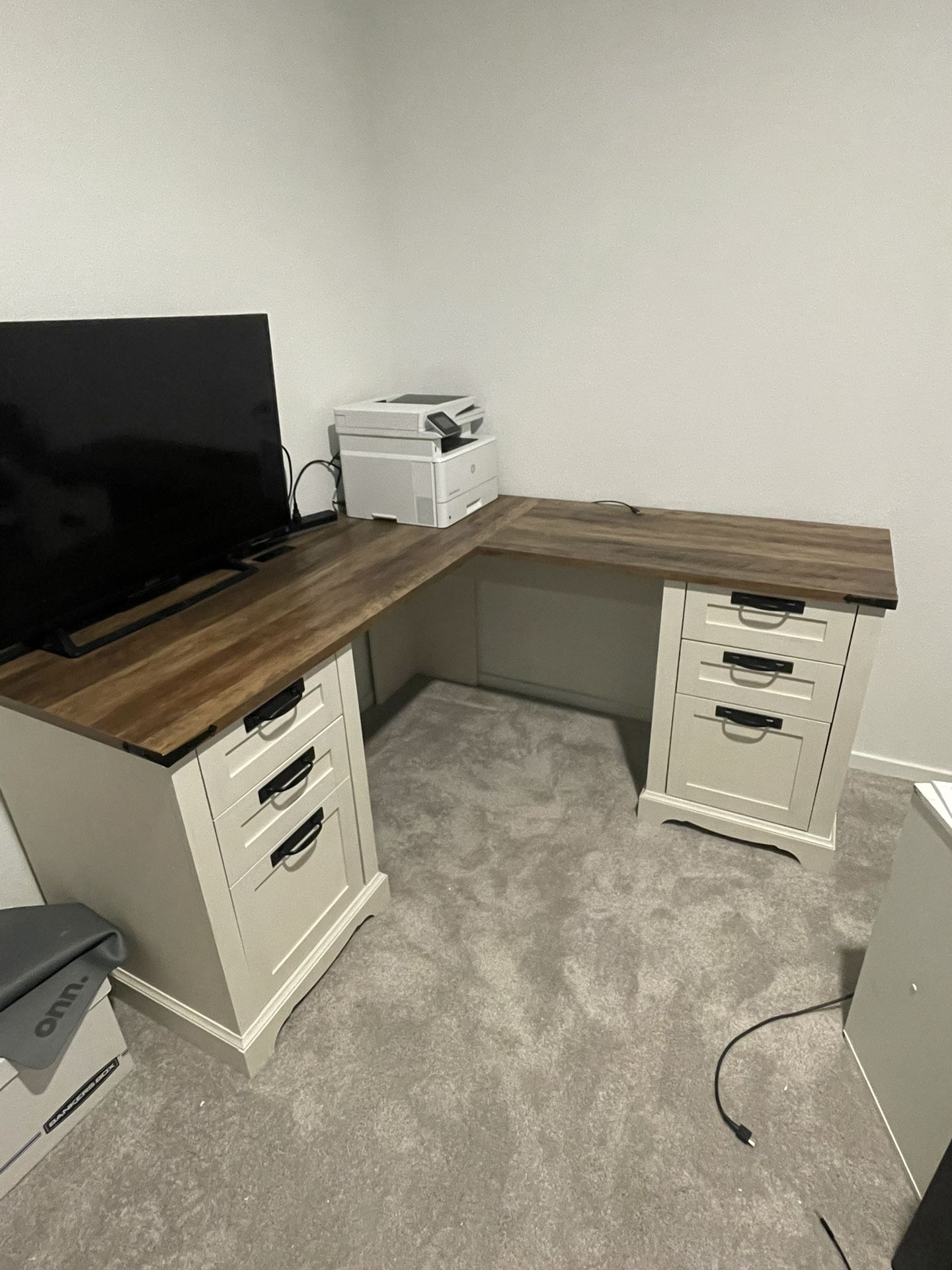 60" Farmhouse L Shaped Executive Wood Corner Desk