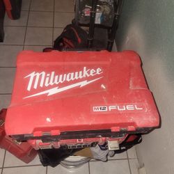 Milwaukee Tool 12 V Fuell Case