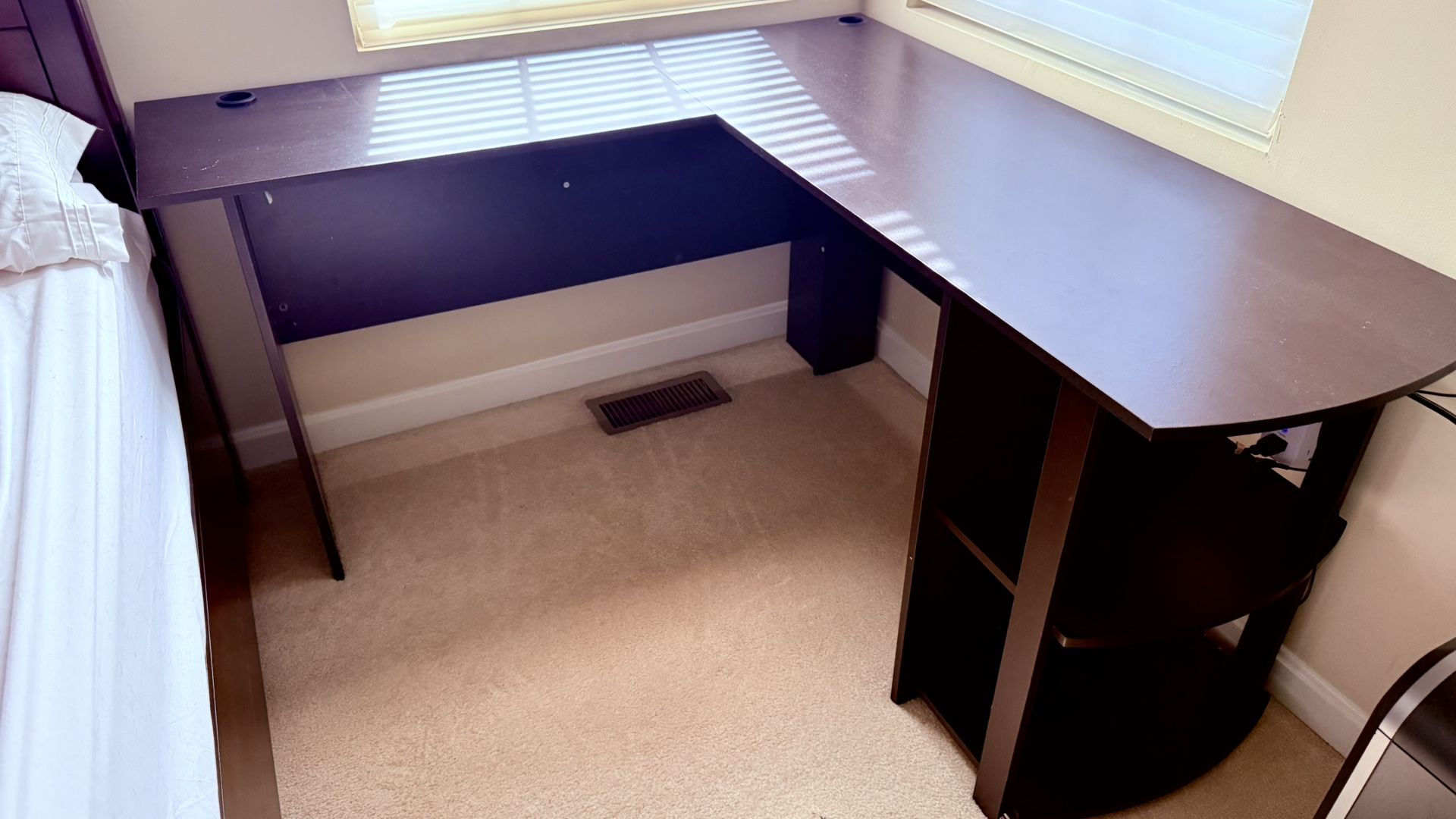 Office table (pickup only)