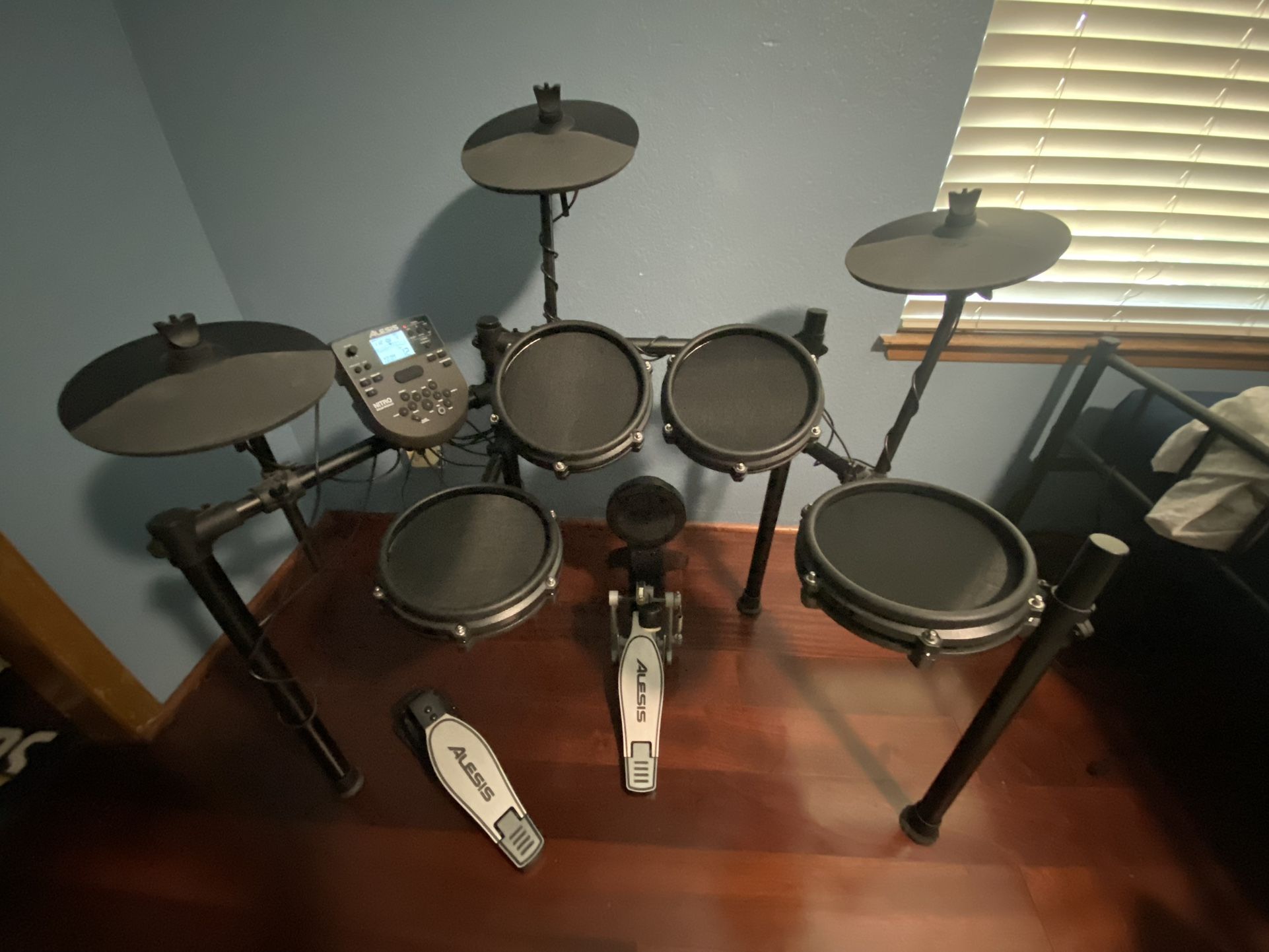 Alesis Nitro Mesh Electronic Drum Kit