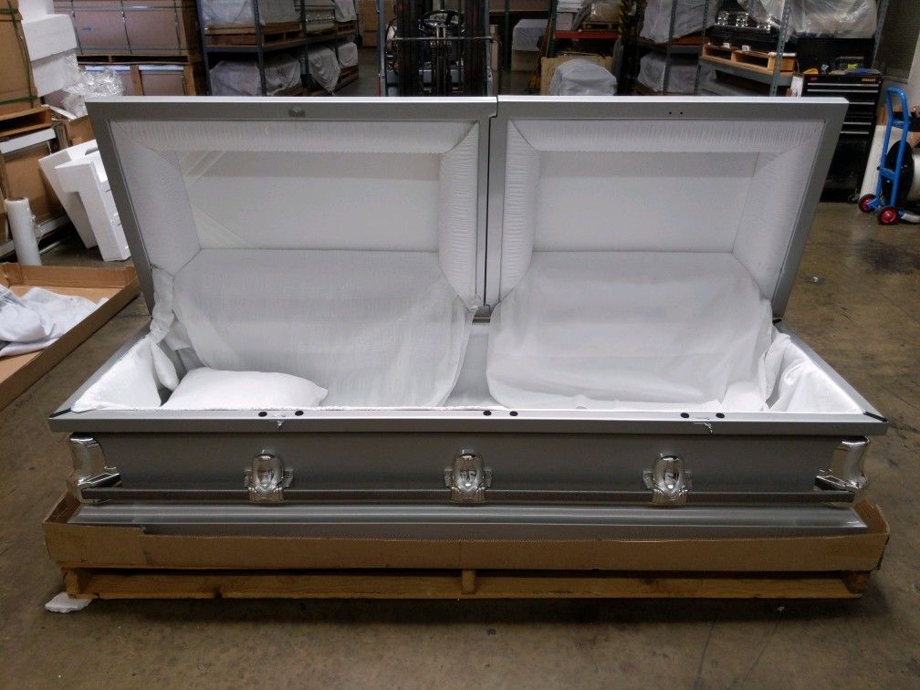 Silver 18 Ga. Metal Oversize w/ Velvet- 30" Casket
