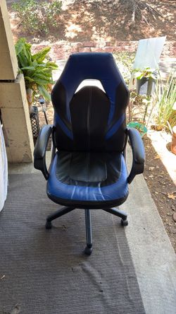 black and blue gaming chair