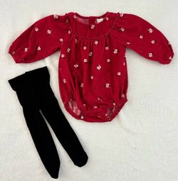 Girl clothing- Carter’s size 9 months