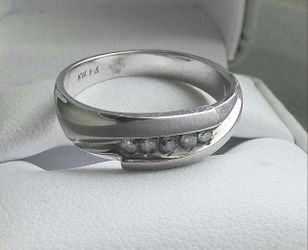 Men's Diamond Wedding Band