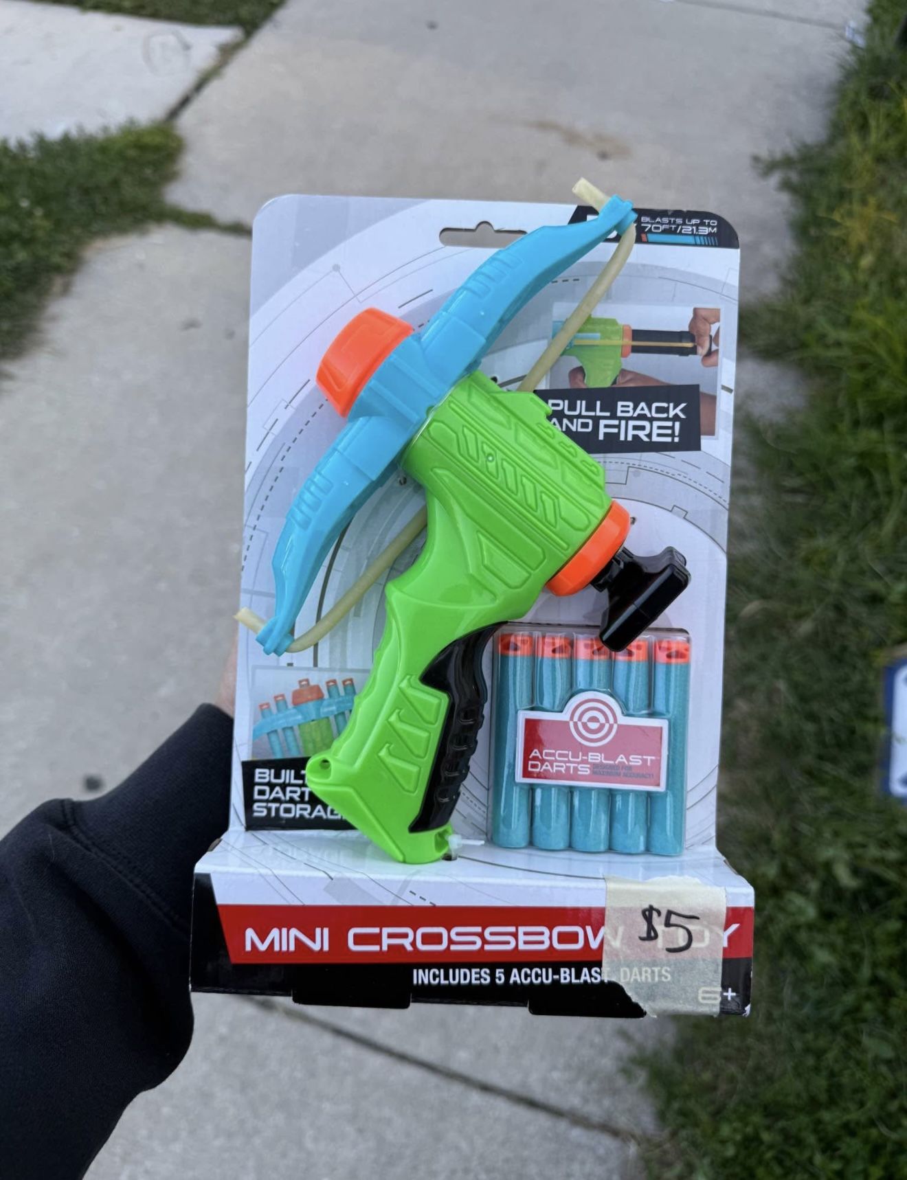 Mini Crossbow Toy with Darts – New
