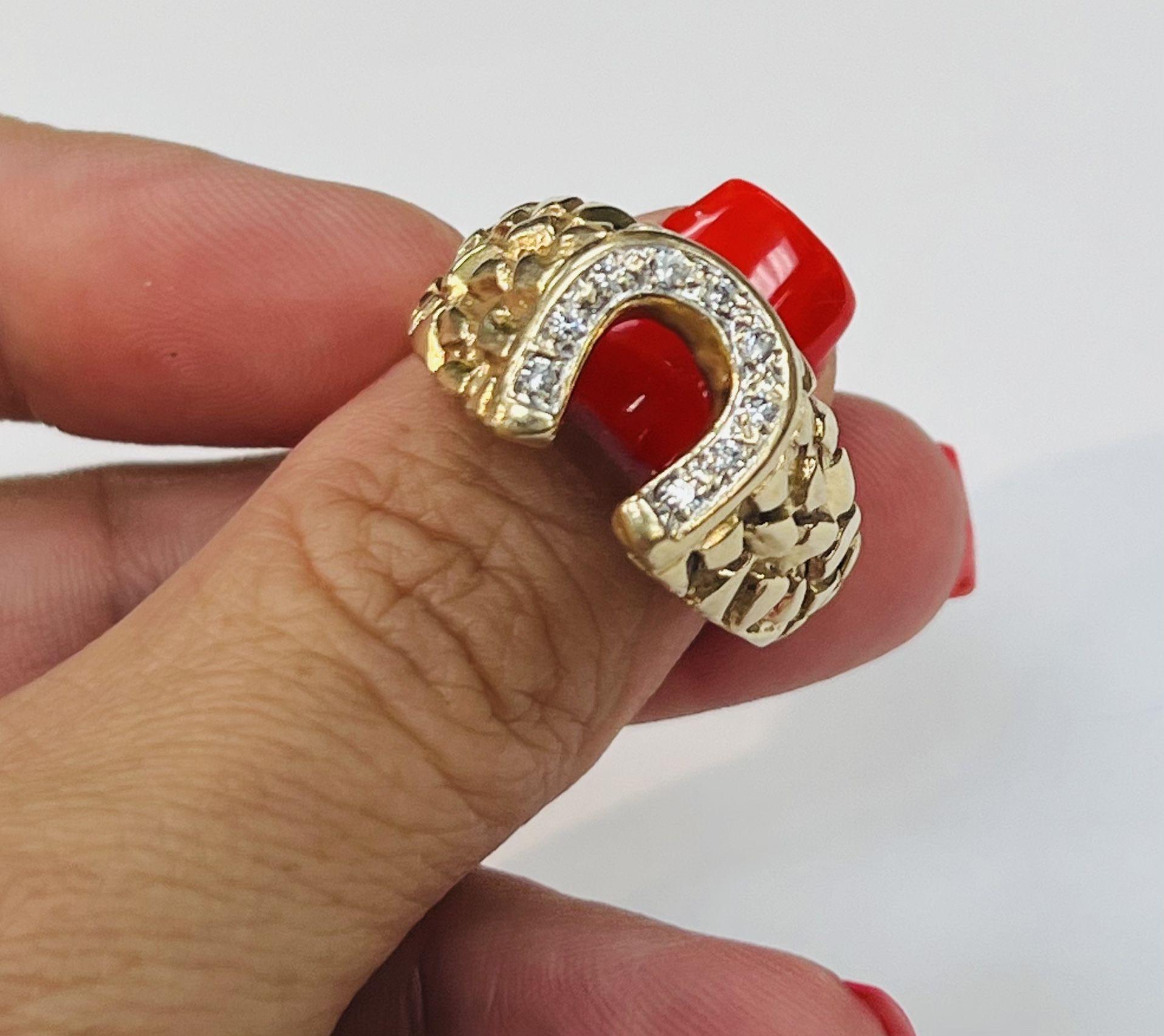 14k Yellow Gold Mens Nugget Horseshoe Diamond Ring size 13, 8.1 grams- great price!!!