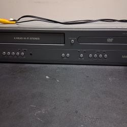 MAGNAVOX DVD/ VHS COMBO CASSETTE PLAYER 
