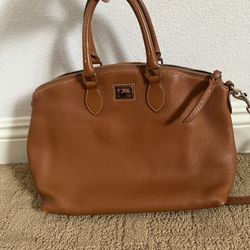Dooney And Bourke Purse