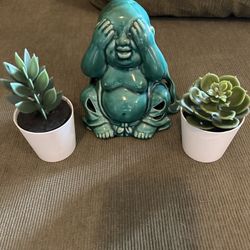 Buddha Statue / fake Succulent Plants