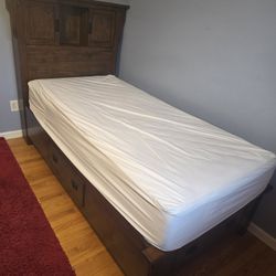Single BED , Storage In Headboard And 3 Draws In Bedframe With A 1 Year Old Firm Matress