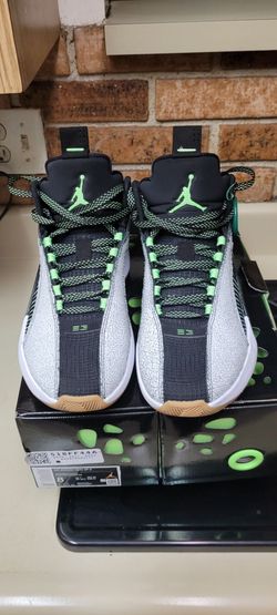 Jordan 35 Zion Williamson Bayou Boys. Size 8 Men's.