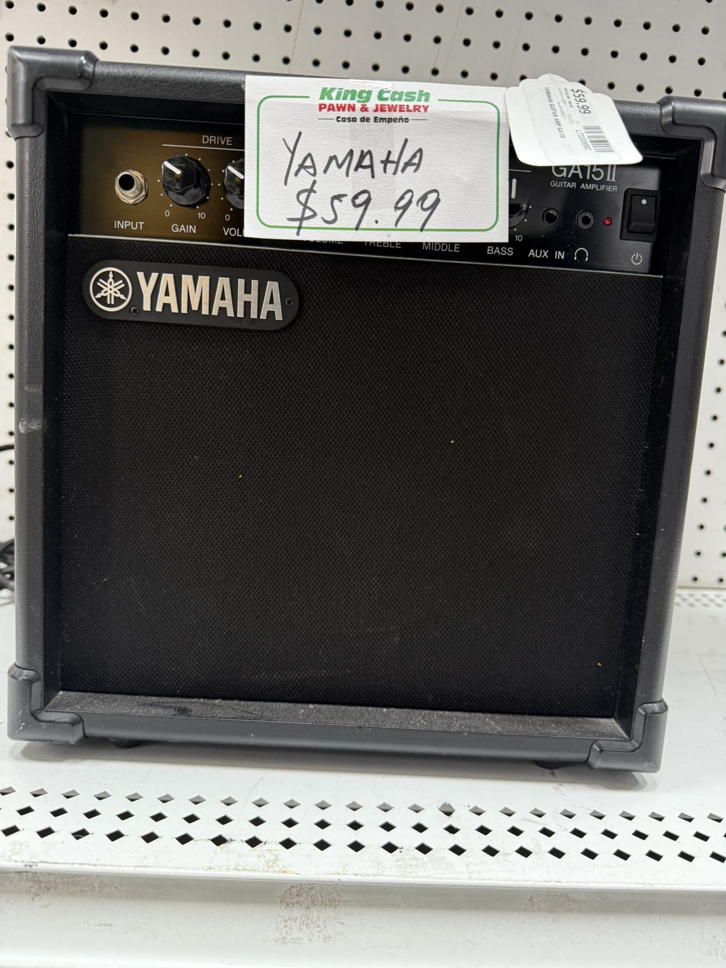 YAMAHA GUTAR AMP