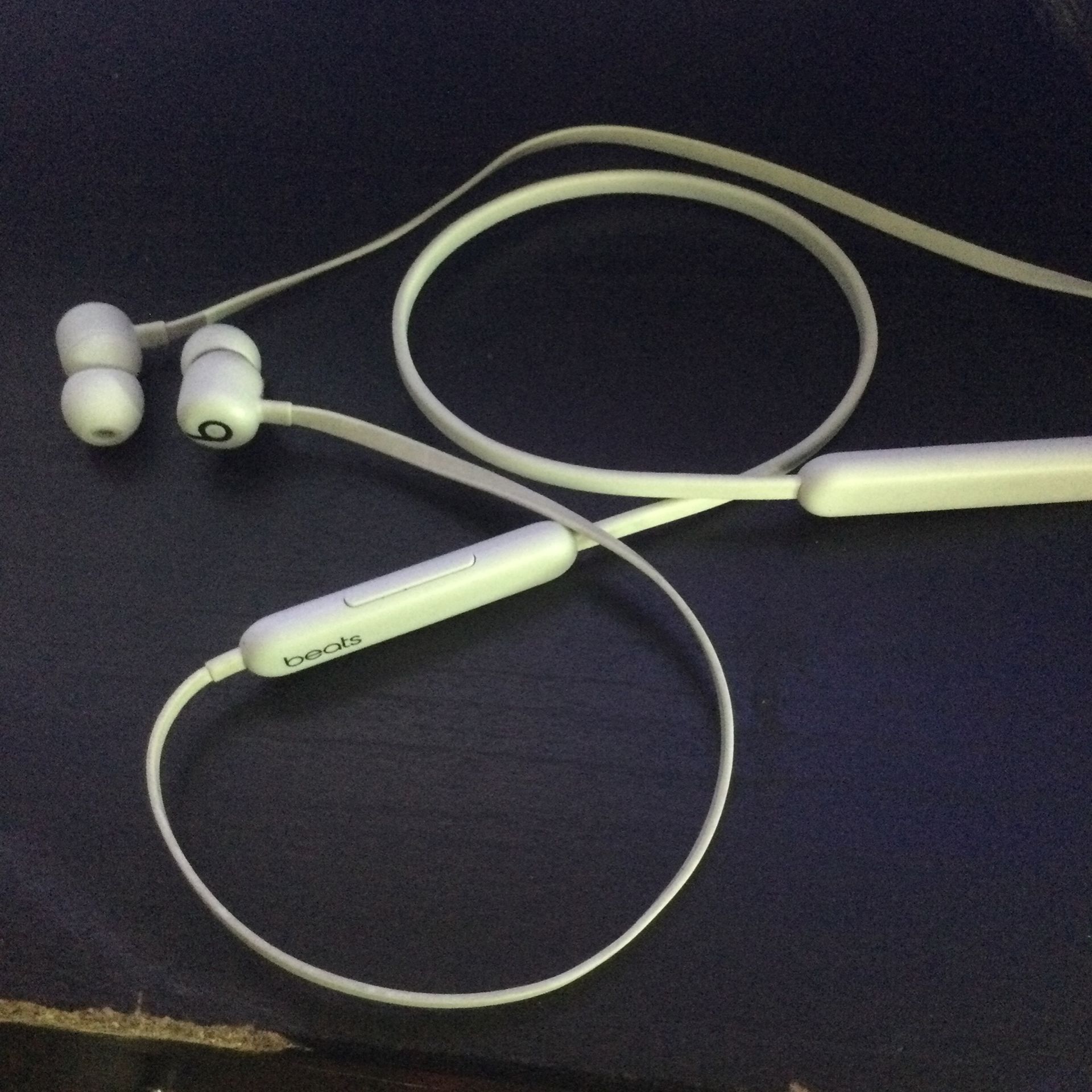 Beats Flex