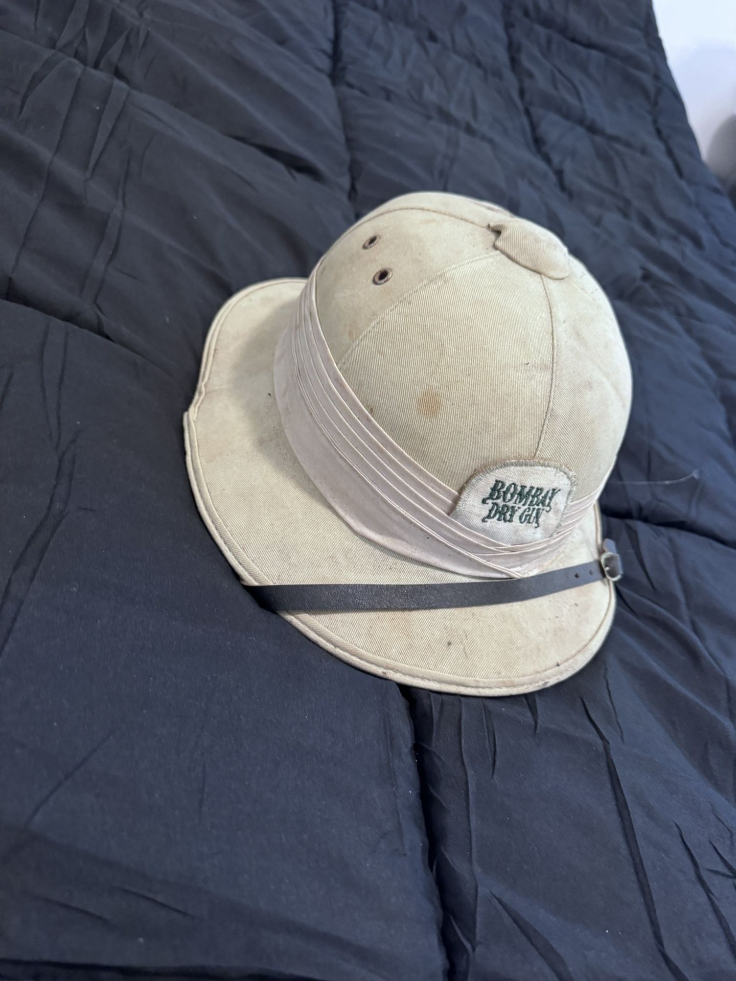 Vintage Bombay Dry Gin Pith Helmet – Safari Style Collectible