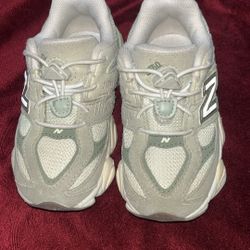 2002 New Balance Size 8c