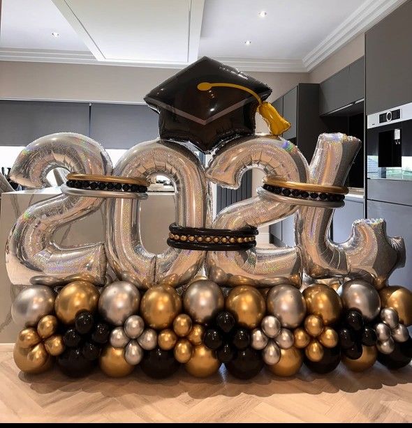 Graduation Balloon Bouquet