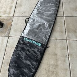 8’6 DaKine Surfboard Bag 