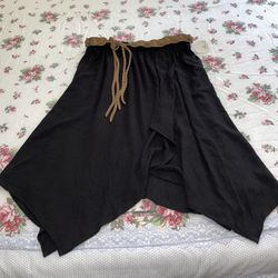 Faded Glory asymmetric skirt, elastic waist, with belt, new with tags.size medium. 