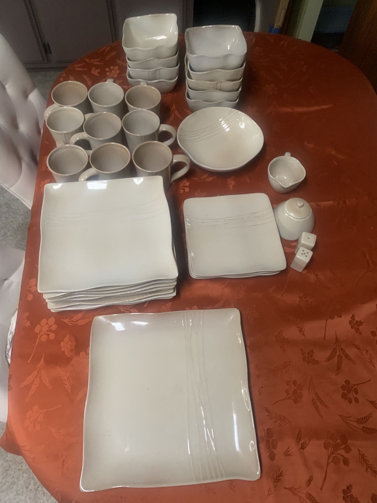 Dinnerware Set/ Karen Neuburger Willow Collection
