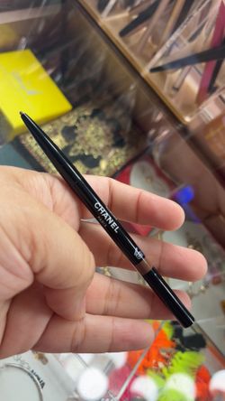 Chanel eyebrow Microphone Defining Pencil