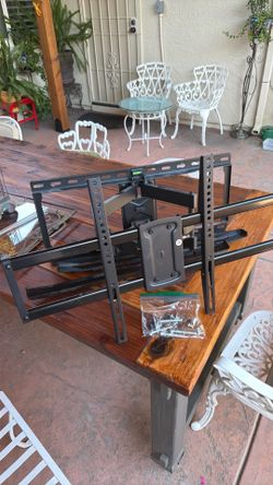 Heavy  Duty TV mount