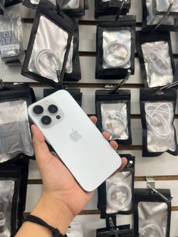 iPhone 14 Pro 256GB UNLOCKED 