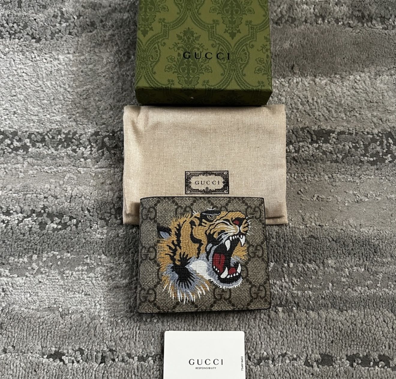 Gucci wallet