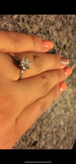 Natural Diamond ring 1ct