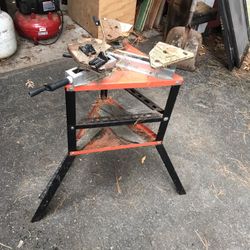 Tri- Stand 