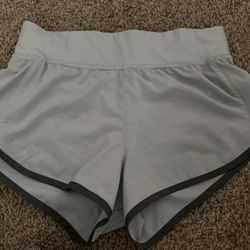 Under Armour Small Shorts