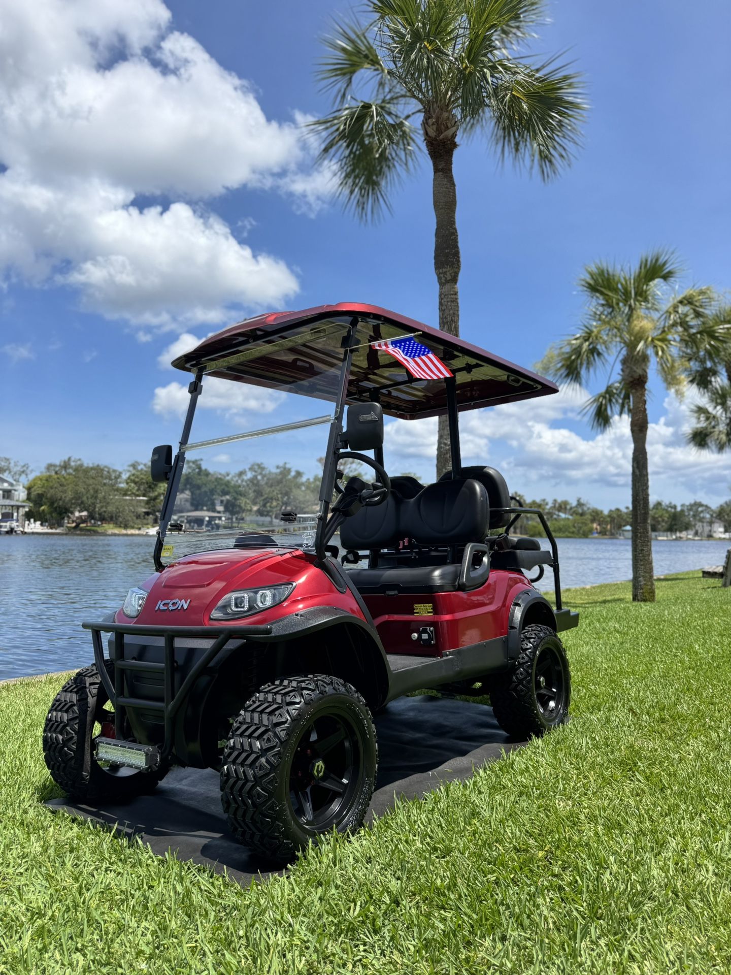 2022 Icon i40L Golf Cart