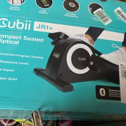 Compact Seated Elliptical 