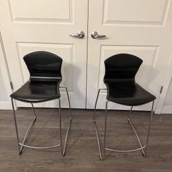 2 Bar Stools