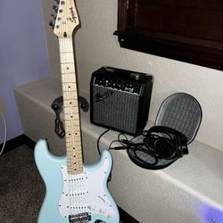Squier Stratocaster Electric Guitar Amp Headset Case And Stand